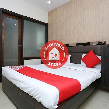 Oyo 6325 Hotel Kiran Rāipur Esterno foto