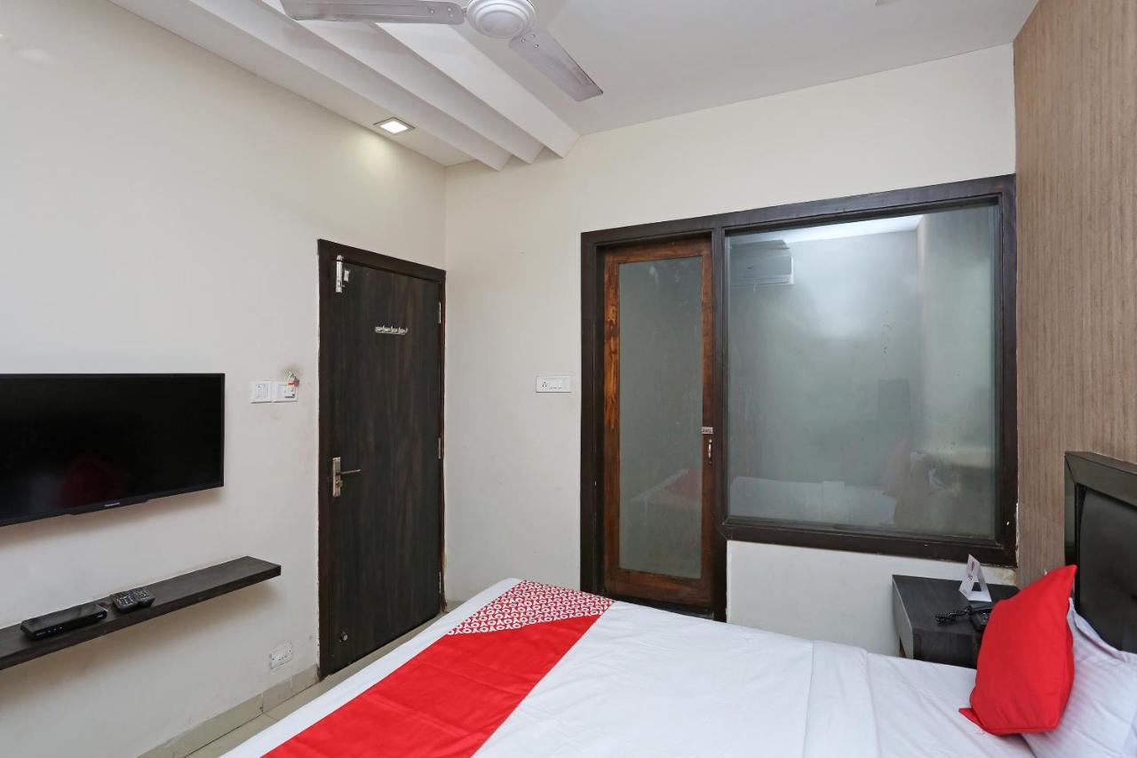Oyo 6325 Hotel Kiran Rāipur Esterno foto