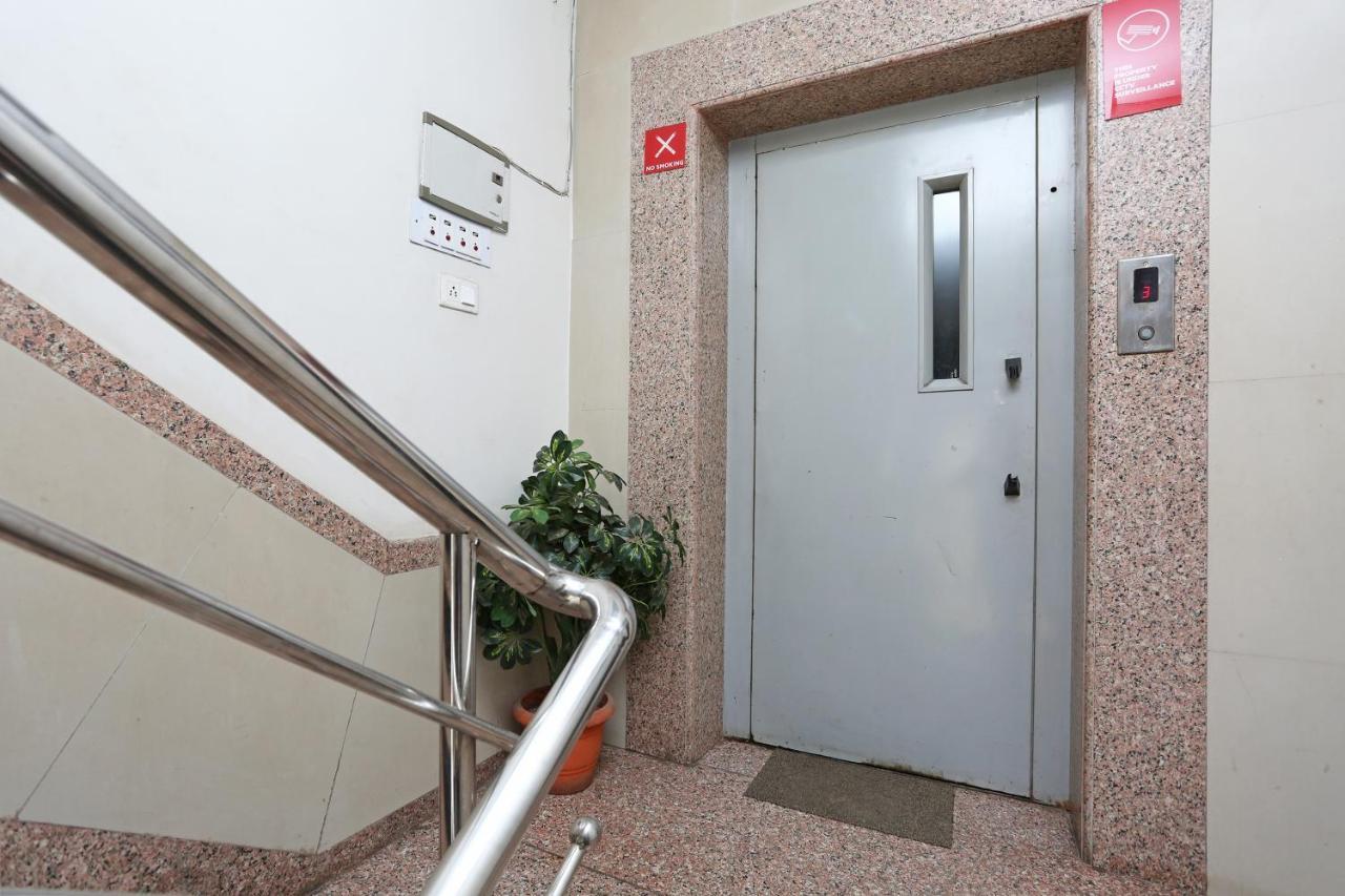 Oyo 6325 Hotel Kiran Rāipur Esterno foto